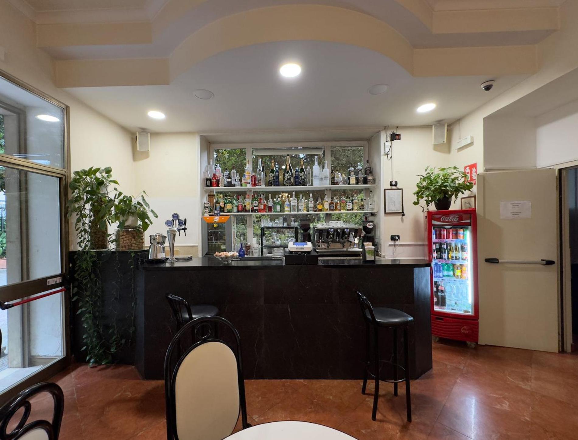 Hotel Villa Robinia Дженцано-ді-Рома Екстер'єр фото